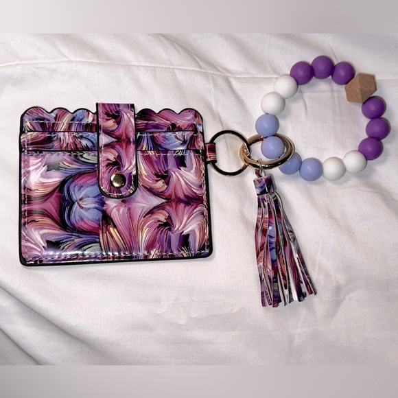 Beaded Keychain Wallet - Picture 1 of 2